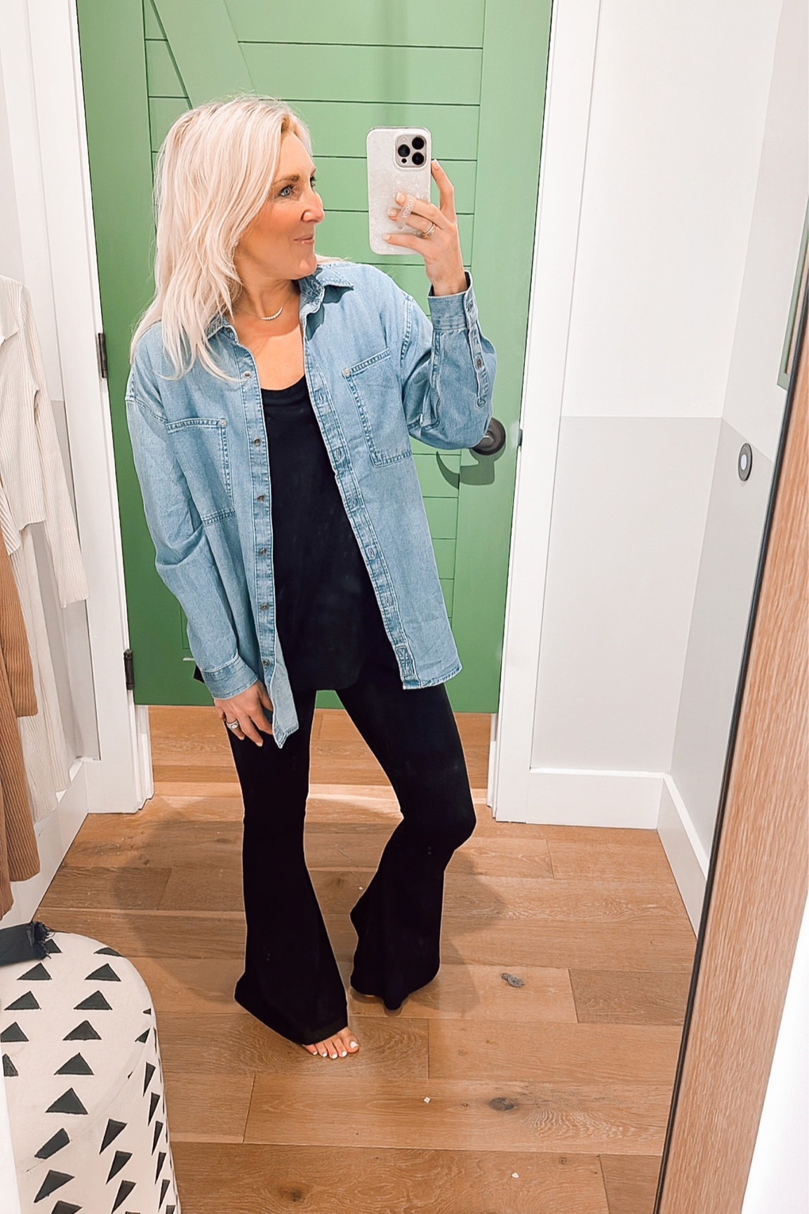 Aerie sale! If you buy one thing from this sale buy these crossover leggings! I own multiple pairs and they’re so slimming and comfortable! 

#LTKfindsunder50 #LTKsalealert #LTKSale