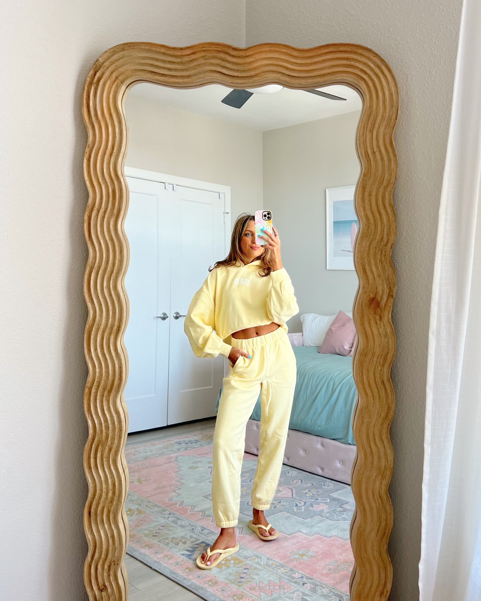 new spring outfits from gap! shop their 50% off sale 💗💐 wearing an XS in this sweat set 