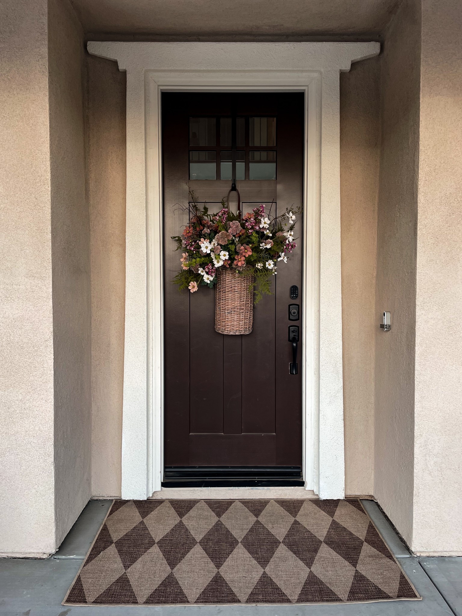 Spring front door decor 

#LTKSpringSale #LTKStyleTip #LTKHome