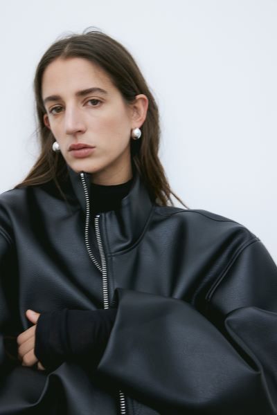 Oversized coated jacket - Black - Ladies | H&M GB | H&M (UK, MY, IN, SG, PH, TW, HK)