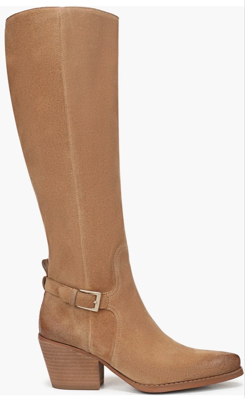 Love love these boots on sale right now!!!

#LTKSaleAlert #LTKdayinmylife #LTKgrwm