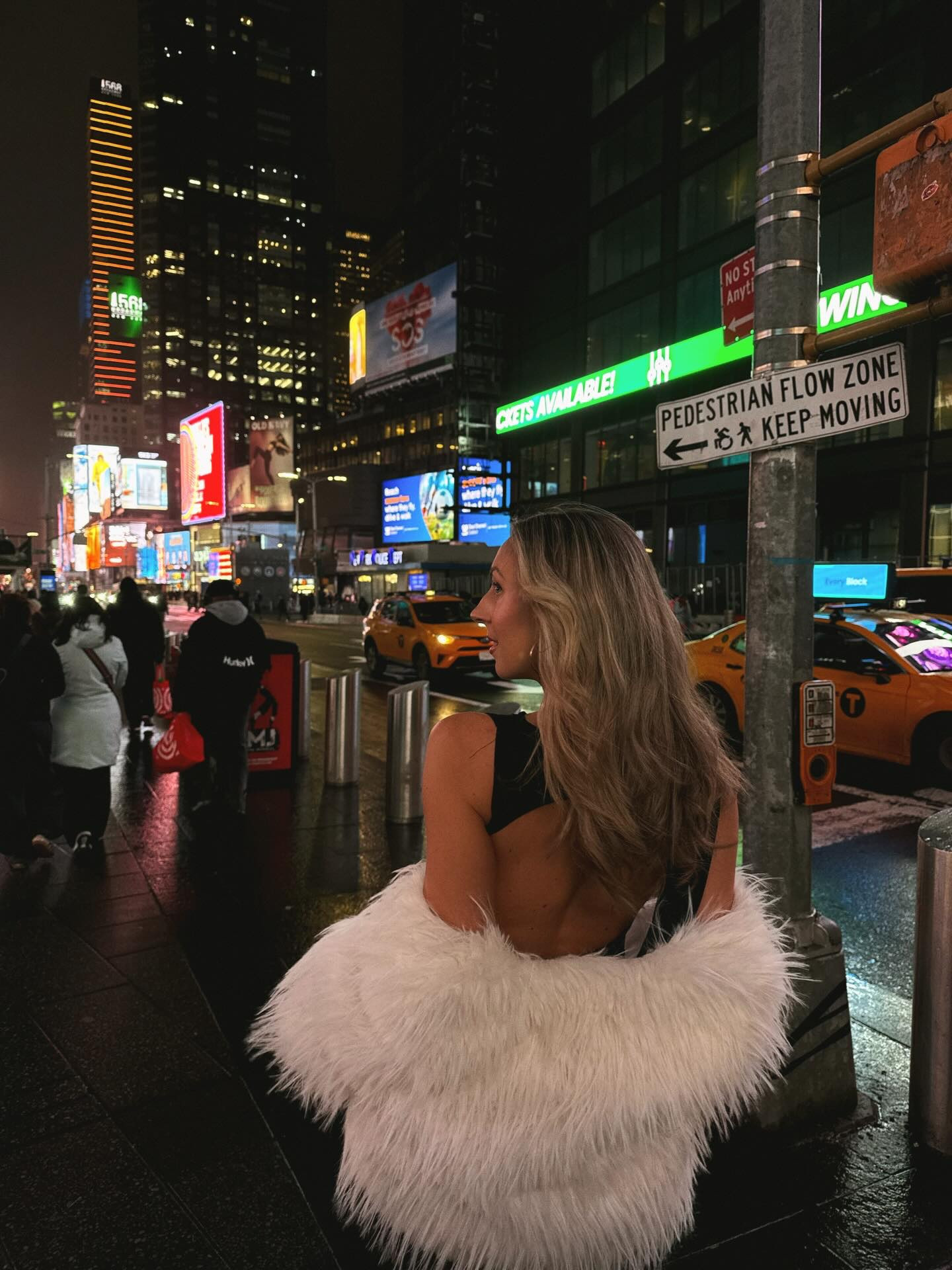 NYC broadway fit

#LTKSeasonal