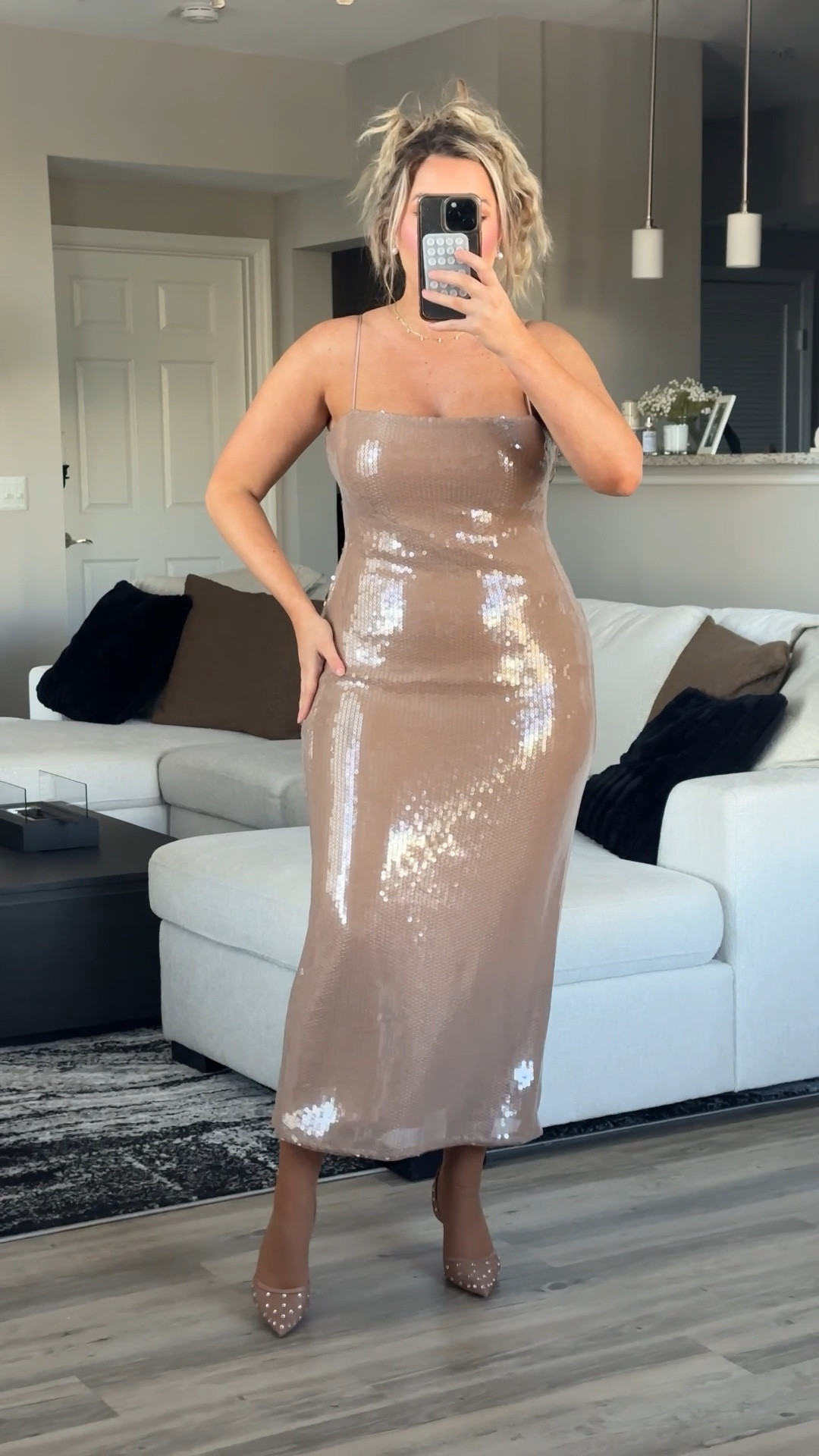 Holiday Outfits from Abercrombie on major cyber week sale! 

Sizes: Gold sparkle dress: medium, super stretchy  


#LTKHoliday #LTKCyberWeek #LTKStyleTip