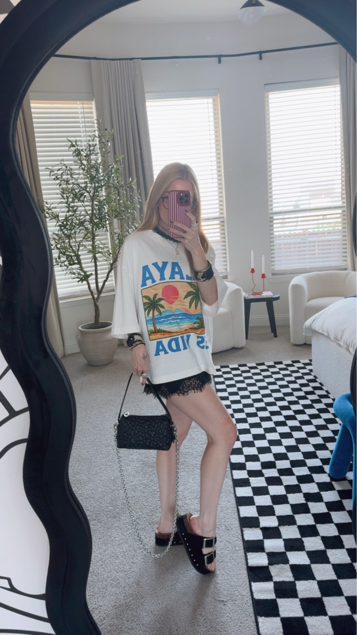 #OOTD
Top: @nicolenaomiblog

#LTKootd #LTKmomlife #LTKPetite