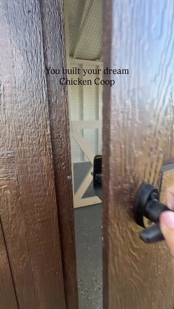 & we’re ready for our chickens to come home very soon!!
.
.
.
.
.
.
#backyardchickens #backyardchickensofinstagram #chickencoop #diy #chickencoopsofinstagram #farm #florida #homestead