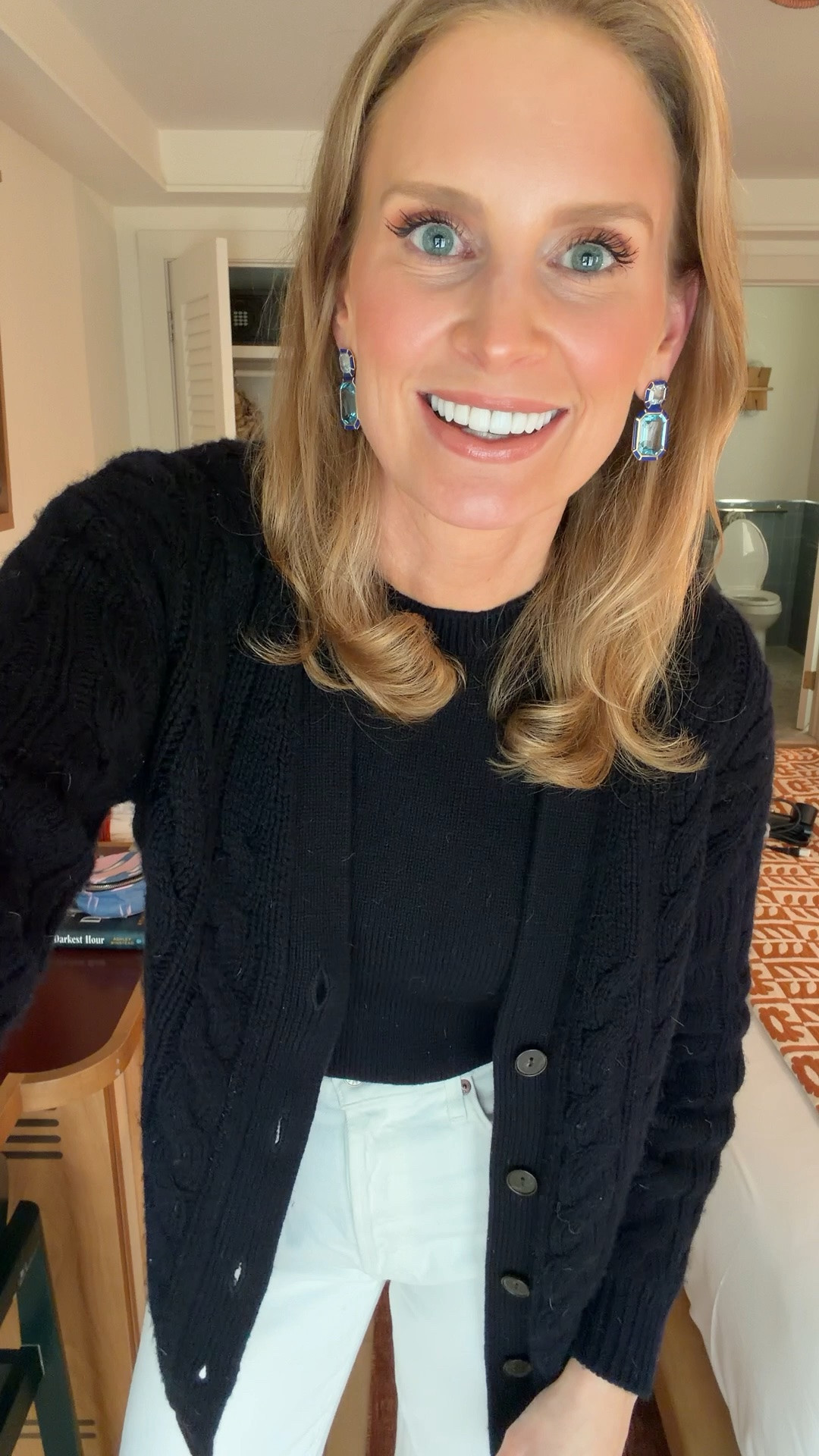 Tonight’s look for dinner in Nantucket! 💙🩵🤍 my sweater set is Vince from the #NSALE three years ago!!

#LTKootd #LTKTravel