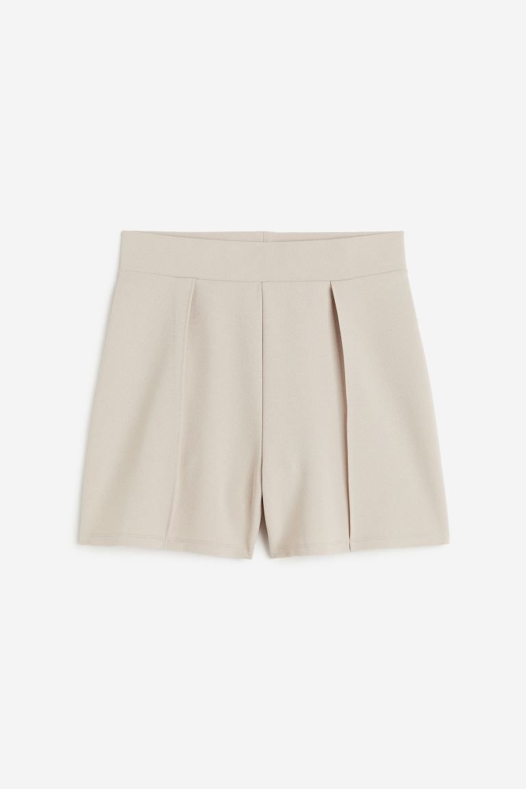 Pleat-detail shorts | H&M (UK, MY, IN, SG, PH, TW, HK)