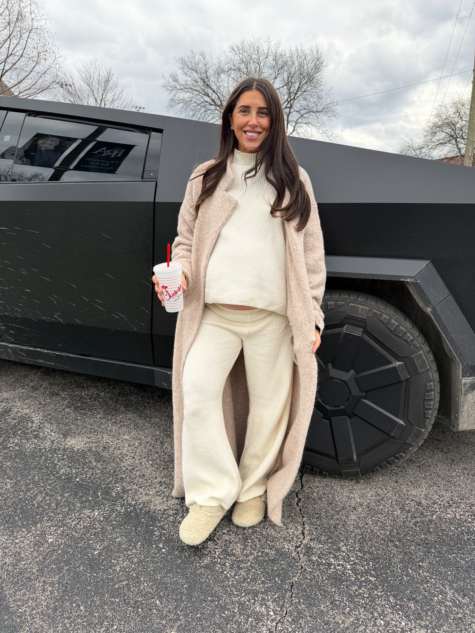 Cozy Saturday outfit when it’s 30 degrees out! 

Top: large 
Bottoms: large 
Cardigan: medium 

Dressupbuttercup.com #dressupbuttercup #dederaad


#LTKmomlife #LTKootd