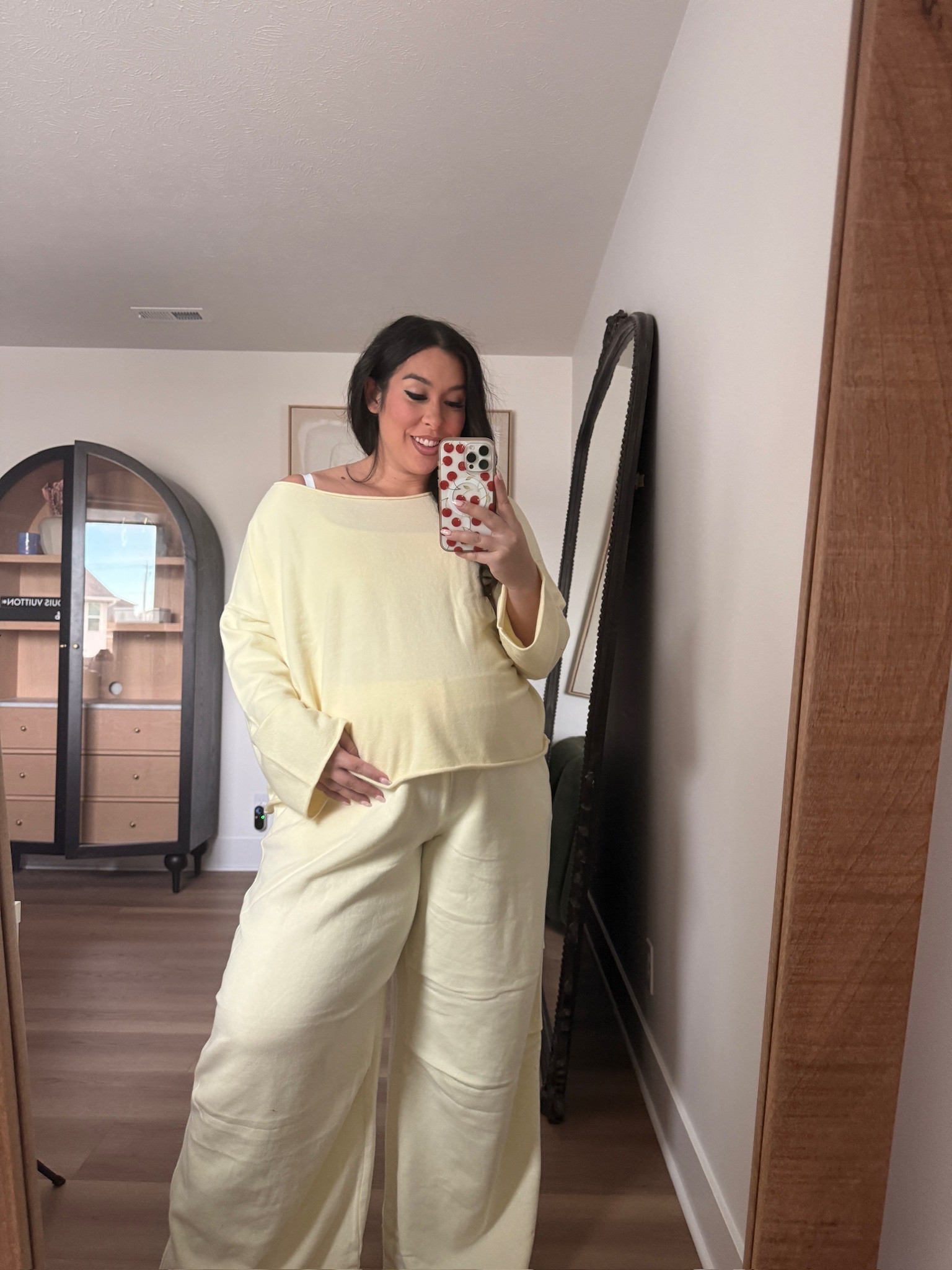 Midsize aerie loungewear! Size XL
-
-
-
Pastel matching set, pajama set, sweat set, fleece jacket, sweatpants, winter outfit, winter lounge set 