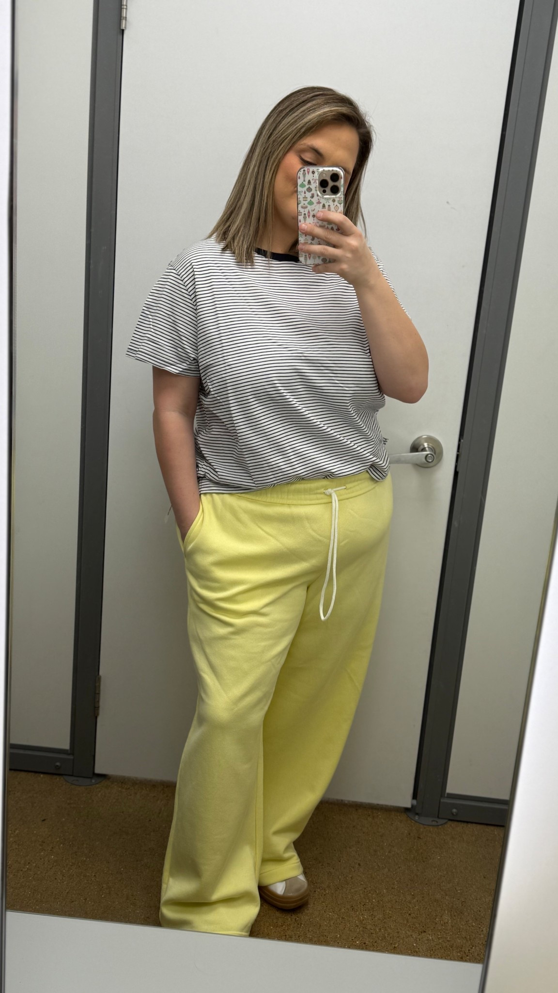 This tee + lounge pant combo comes in SO many colors and it’s the perfect throw-on-and-go outfit. Comfy, cute, and under budget? Yes please. #WalmartFashion #WalmartFinds #AffordableStyle #MomStyle #EverydayOutfit #SpringStyle #CasualChic #BudgetFriendlyFashion #LTKStyle #OnTheGoMom 

#LTKmomlife #LTKMidsize #LTKootd