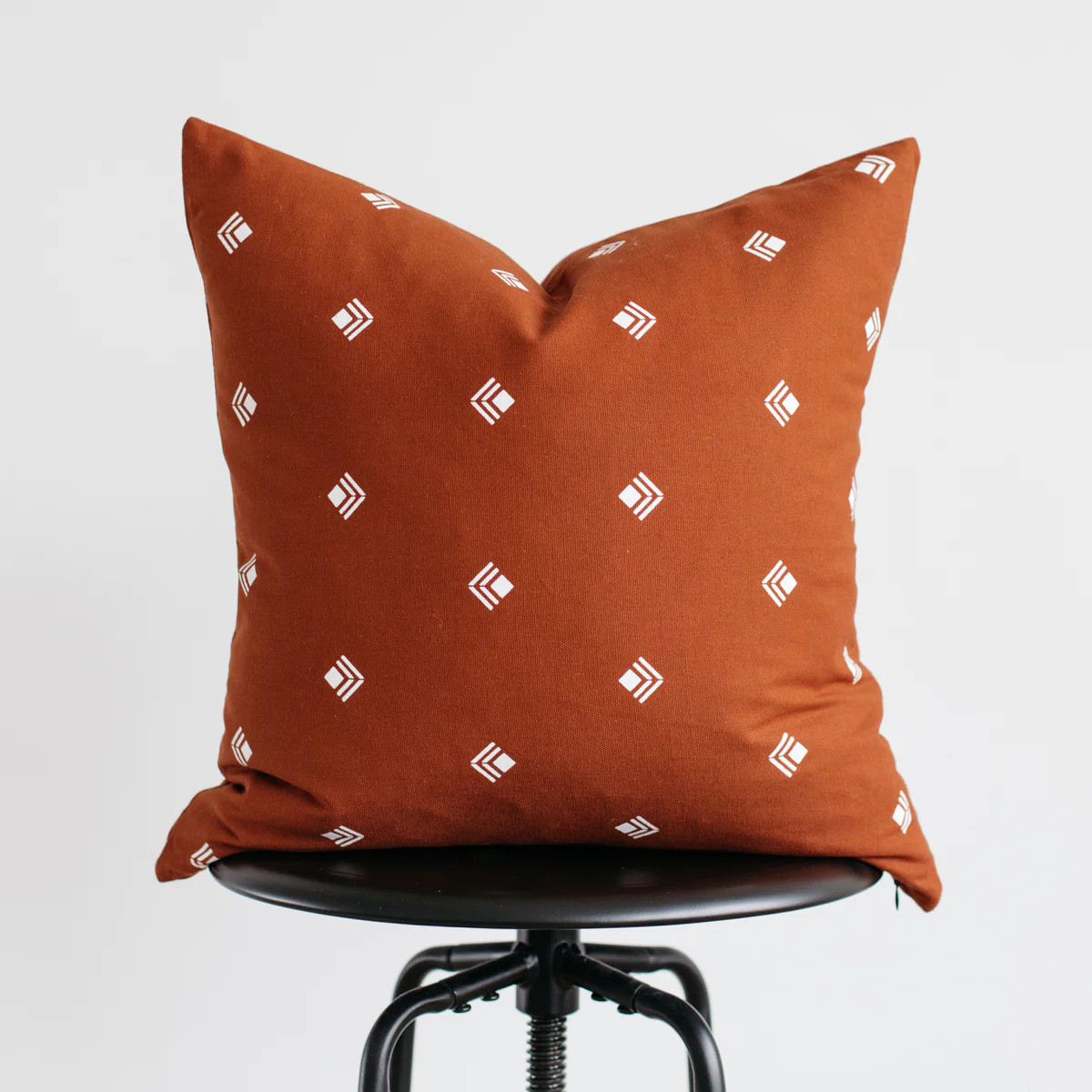Indy - Rust - 18" | Woven Nook