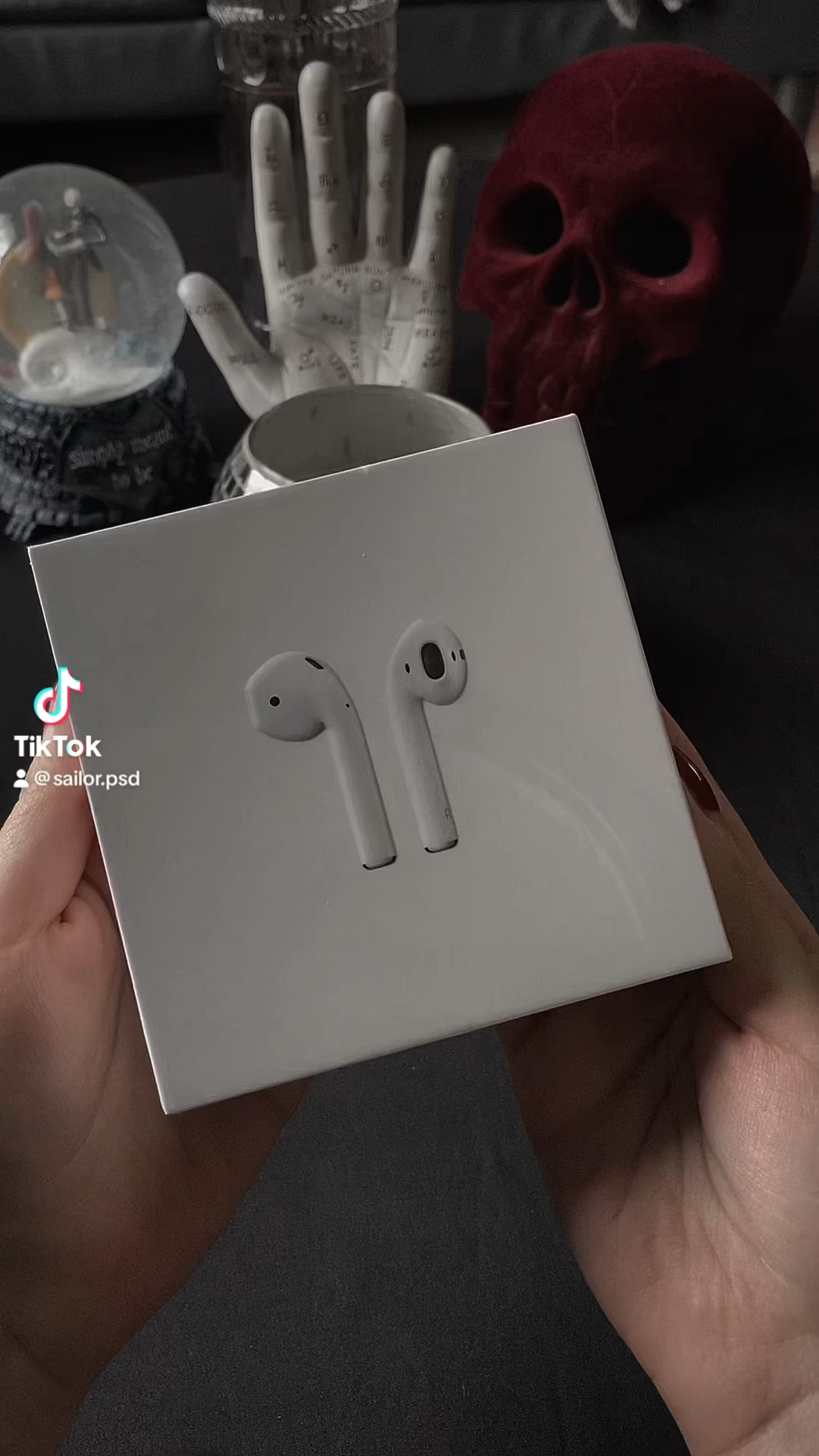 ASMR Unboxing 
𝘋𝘦𝘵𝘢𝘪𝘭𝘴 
𝗔𝗶𝗿𝗽𝗼𝗱𝘀 - Apple
𝗔𝗶𝗿𝗽𝗼𝗱 𝗖𝗮𝘀𝗲 - JC Penney

#LTKMostLoved