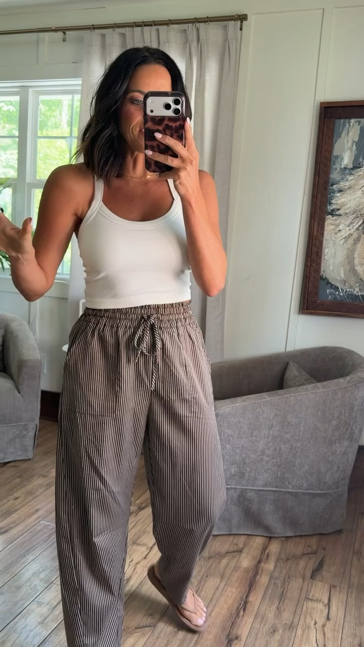 love these fun pants for everyday wear!

size small 5’3 for reference 🤎

#amazonpants #everydaywear #amazonfashion