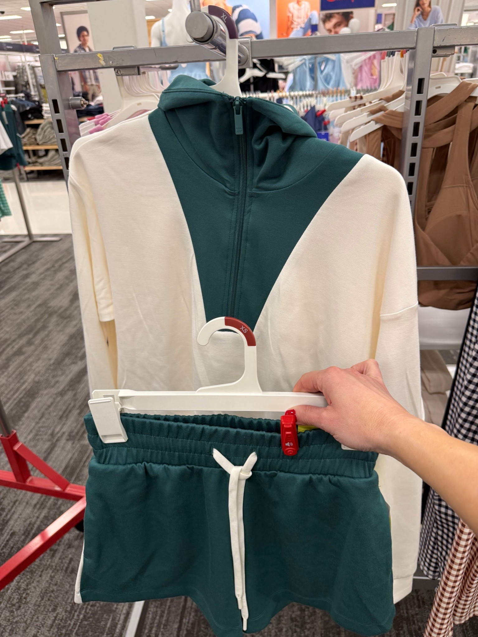 This set looks designer, and it’s on sale!

#LTKSaleAlert #LTKfitnessgoals #LTKActive