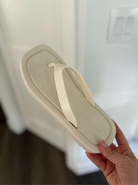 New sandals for summer 🤍

#LTKStyleTip #LTKSeasonal #LTKFindsUnder50