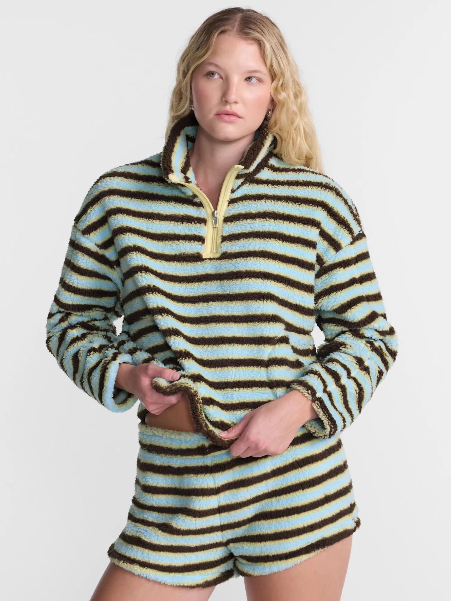 No Boundaries Faux Shearling Plush Pullover, Women's & Women’s Plus XXS-4X | Walmart (US)
