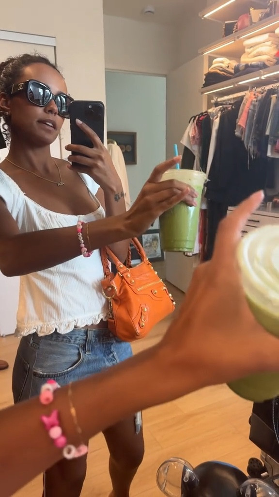 idk how to explain it, but I like this fit! 🧡

#LTKStyleTip #LTKShoeCrush #LTKItBag