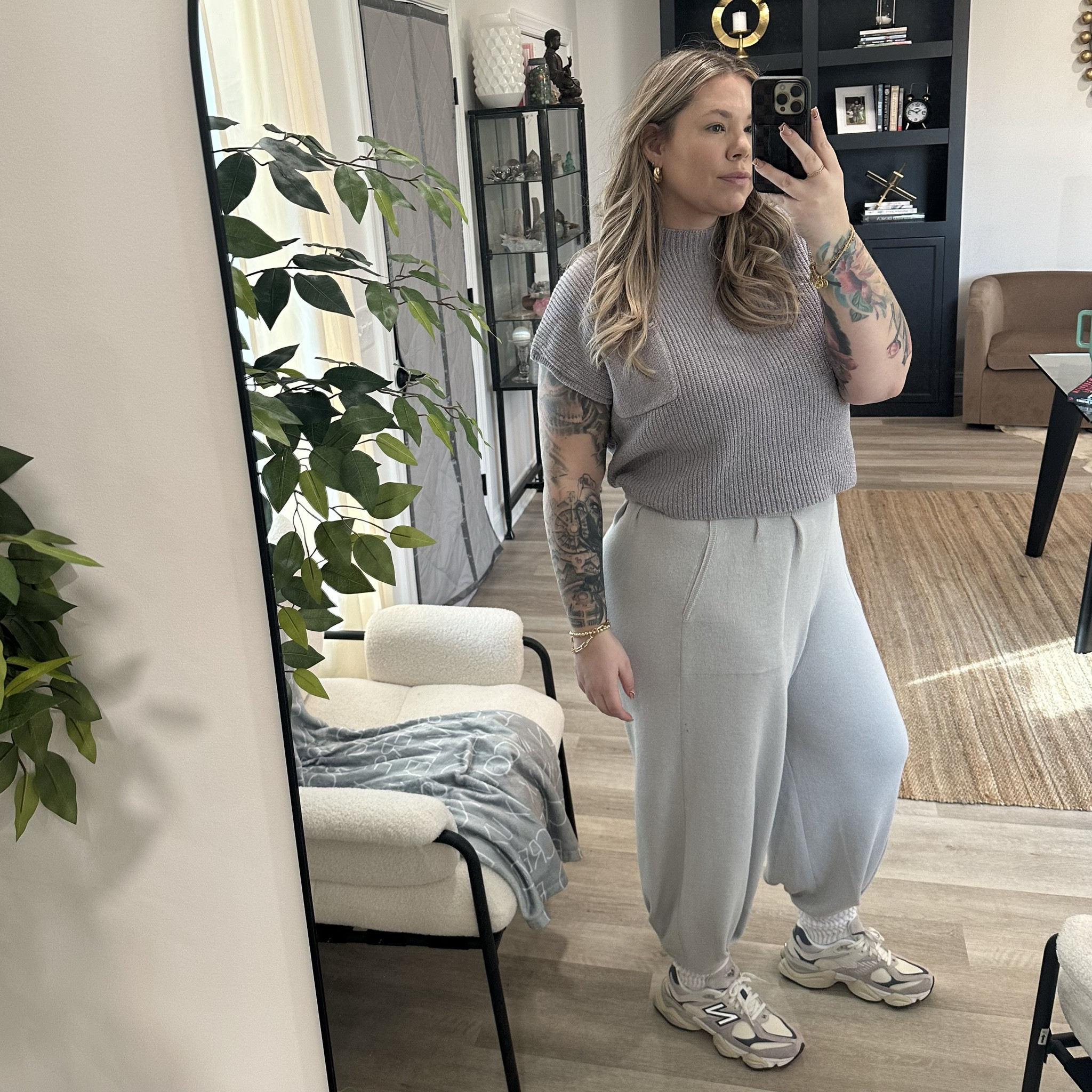 We love a sweater set 🩶 #freepeople #9060s

#LTKmidsize #LTKSeasonal #LTKplussize