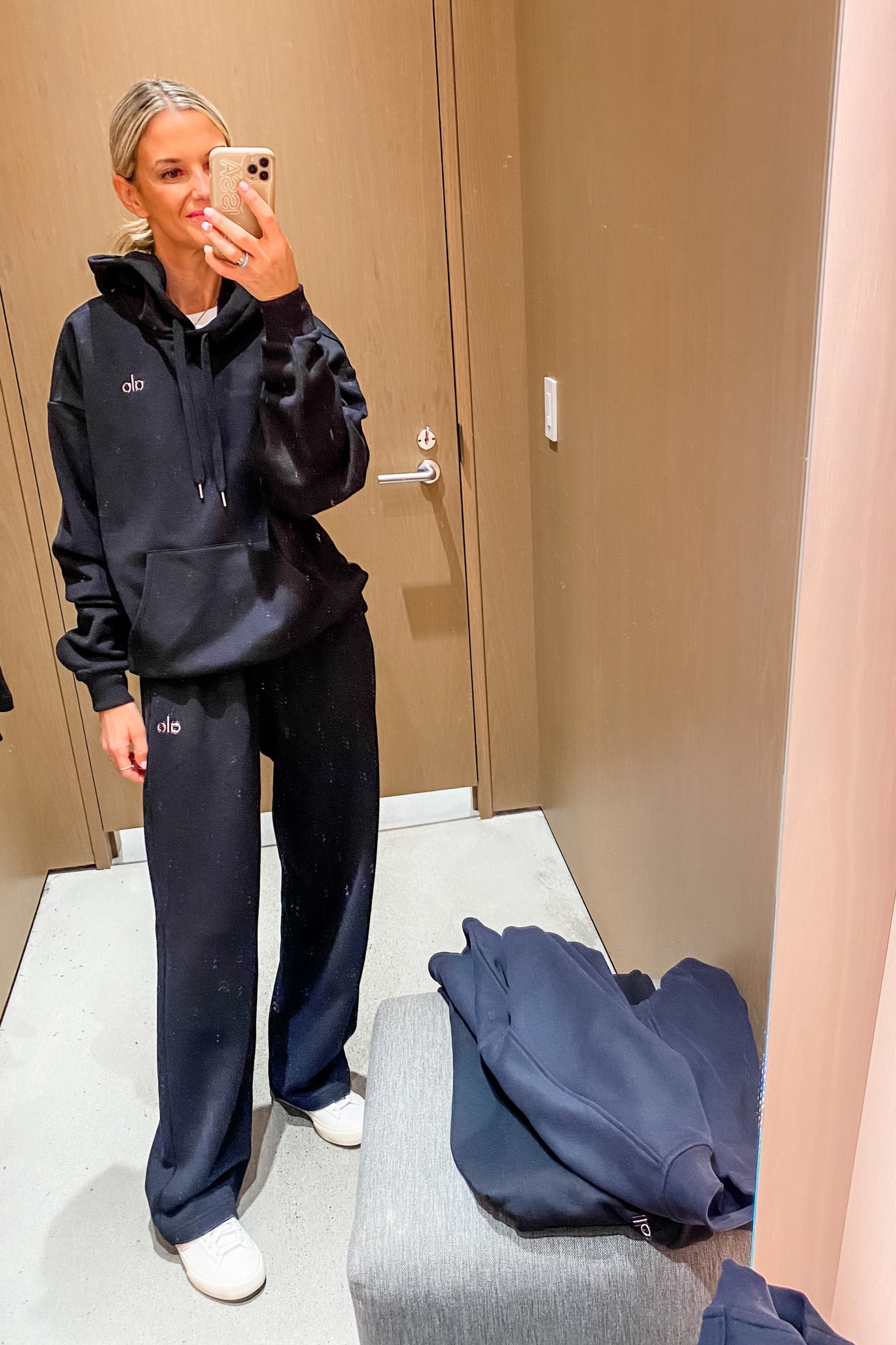 Florida weather isn’t ready for this cozy sweatpants set, but I sure am! It’s a perfect outfit for school drop off, running errands or hauling kids around during the week/weekend. It’ll make for a comfy travel outfit, too! I plan to wear the sweatshirt over my shoulders with a white top when the temps aren’t super chilly. 

I’m an XXS in the sweatpants and an XS in the sweatshirt  

#LTKSeasonal #LTKtravel #LTKover40