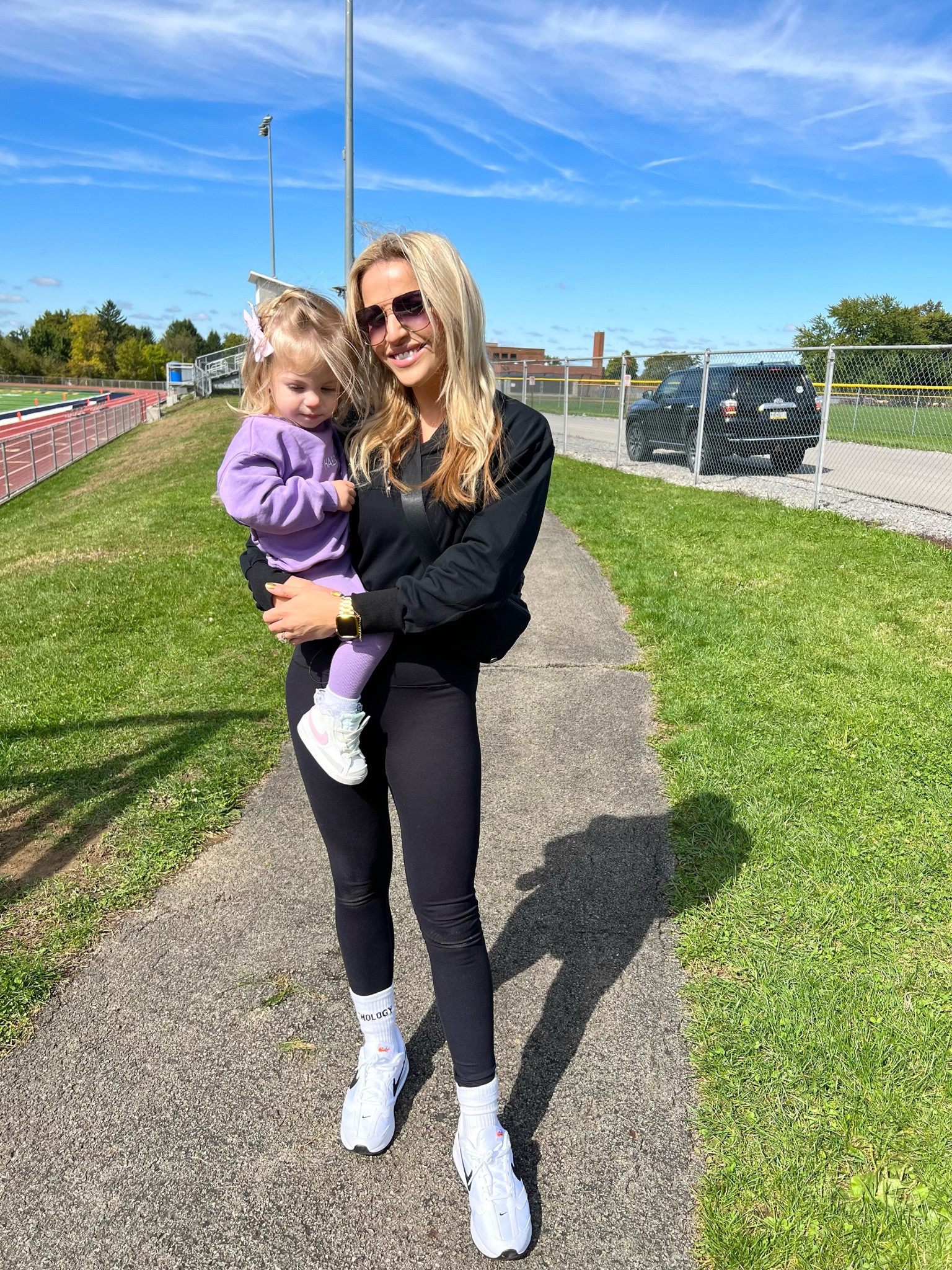 Casual fall fit - black pullover (S), leggings (s), Nike sneakers, sunglasses

#LTKunder50 #LTKfit #LTKstyletip
