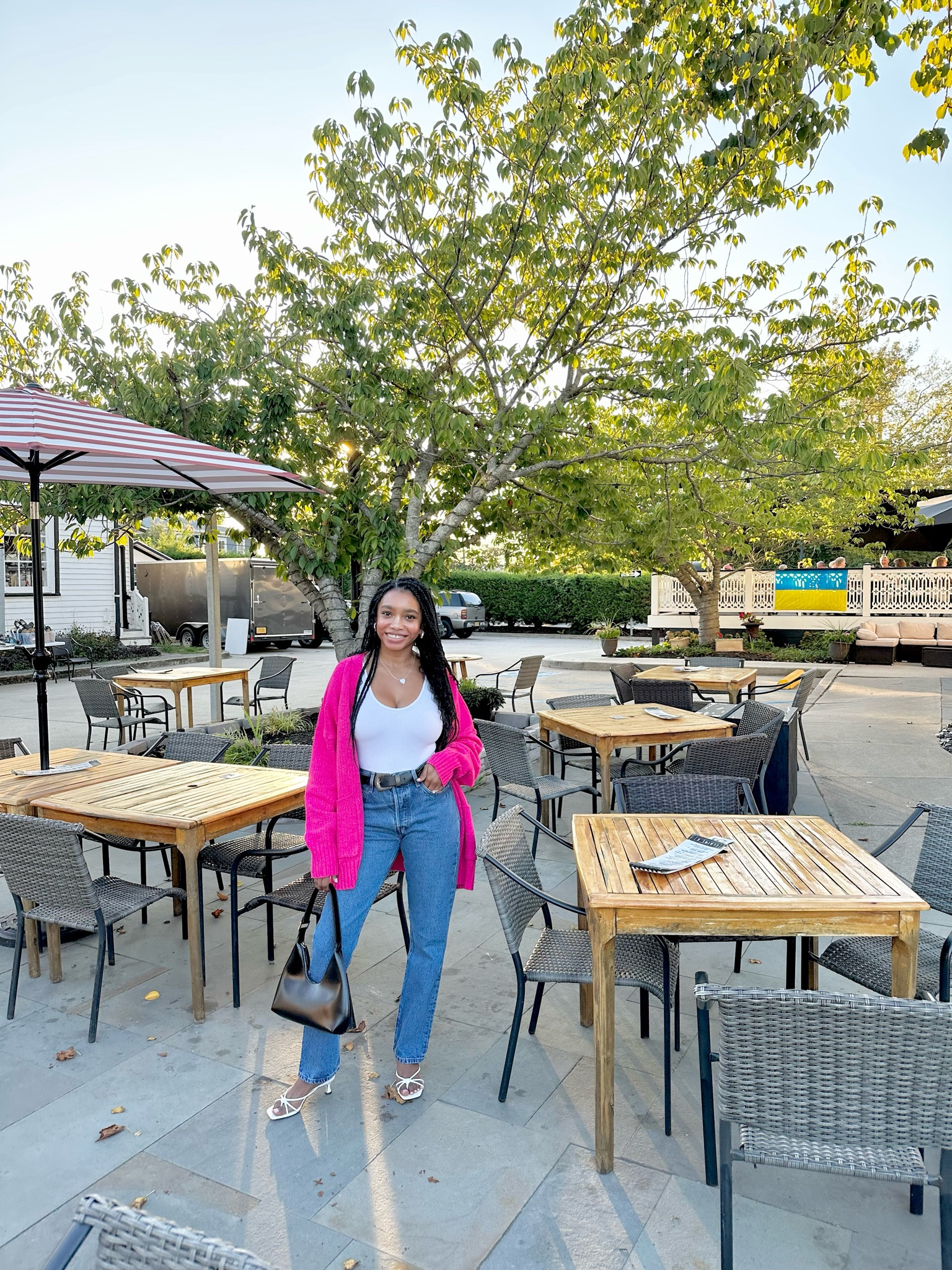 CARDIGAN: size xl
JEANS: size 26 (sized up 1)

#LTKfindsunder100 #LTKSeasonal #LTKstyletip