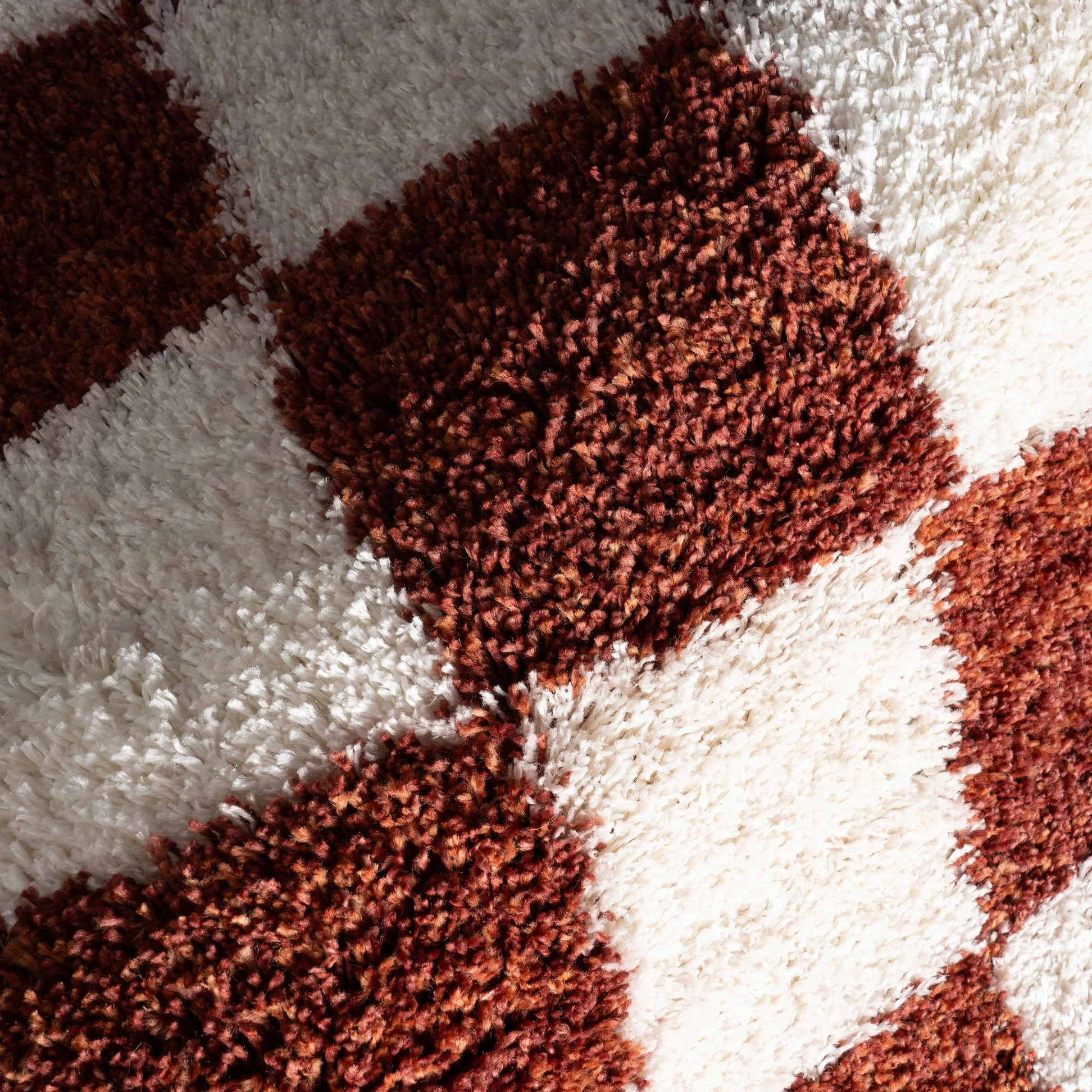 Nell Retro Checkerboard Tasseled Rug | Red | Rugs USA