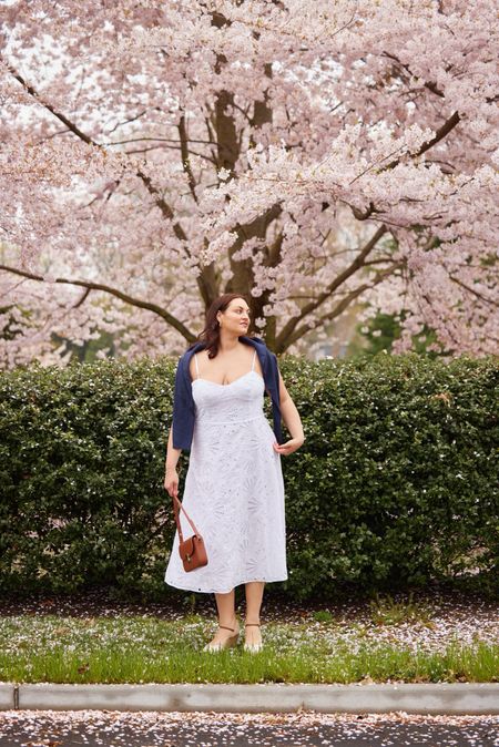 The perfect spring and summer dress! And love this classic bag! Wearing a size 16 

#LTKmidsize