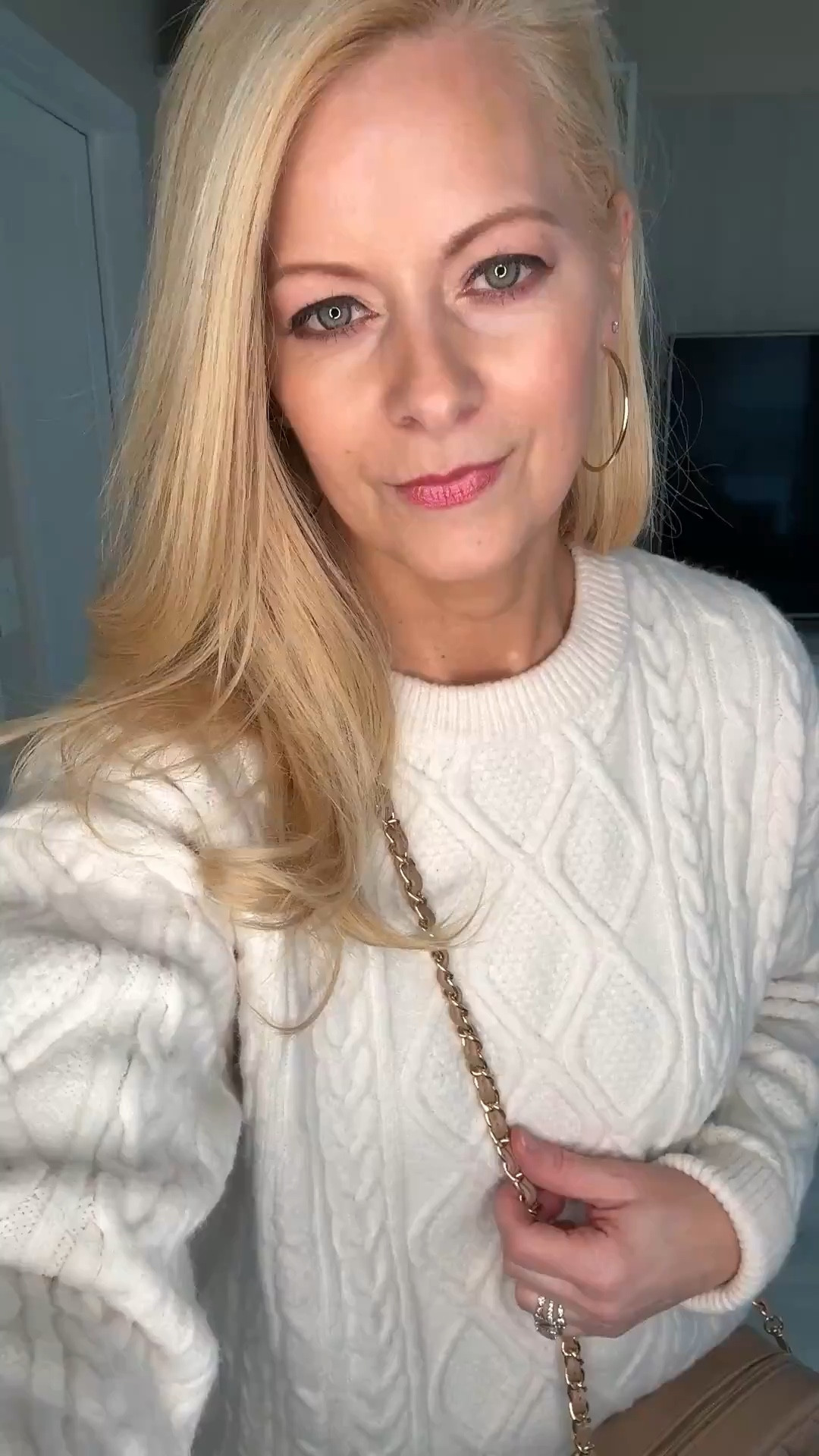 Casual Outfit of the Day! Pretty neutrals! 

Chunky sweater, crossbody bag, ankle boots

Follow my LTK @renaeolivia on the @shop.LTK app to view this post and get my exclusive app-only content!


#LTKPetite #LTKootd #LTKFindsUnder50