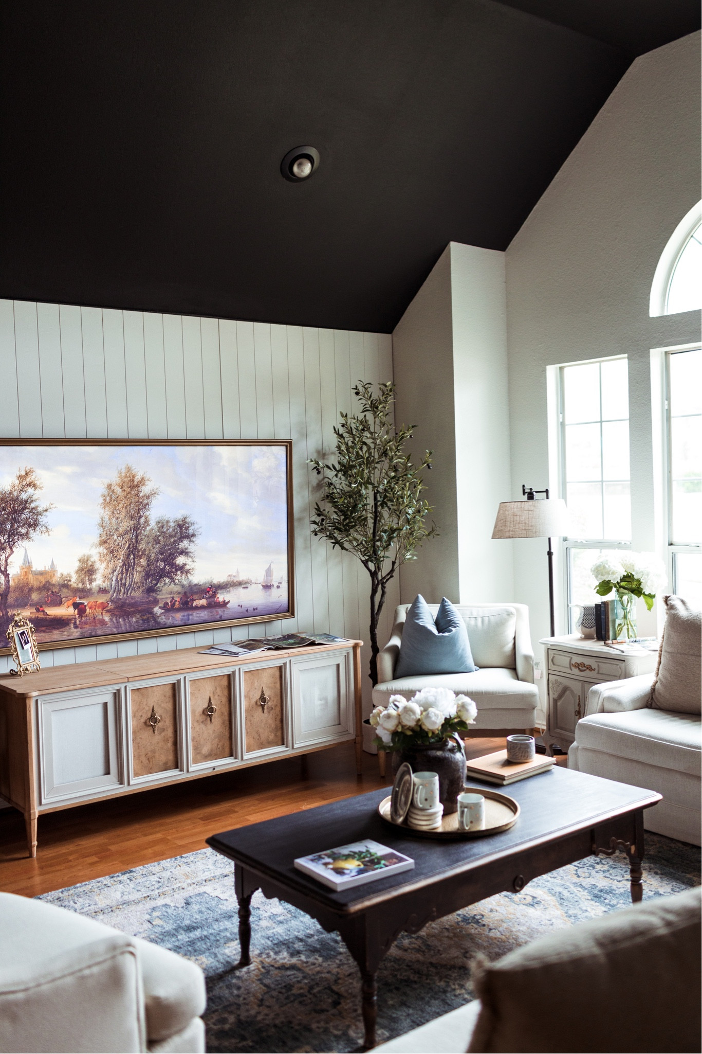 Cozy corner of the house 📚

#LTKstyletip #LTKhome