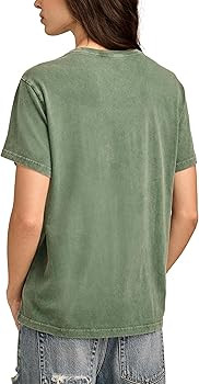 Lucky Brand Womens Santa Coca Cola Boyfriend Tee | Amazon (US)