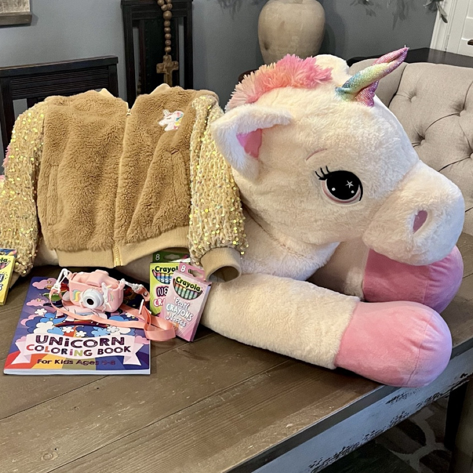 Gift ideas for toddler girls and little girls who are obsessed with unicorns 🦄 

#LTKkids #LTKGiftGuide #LTKfindsunder50