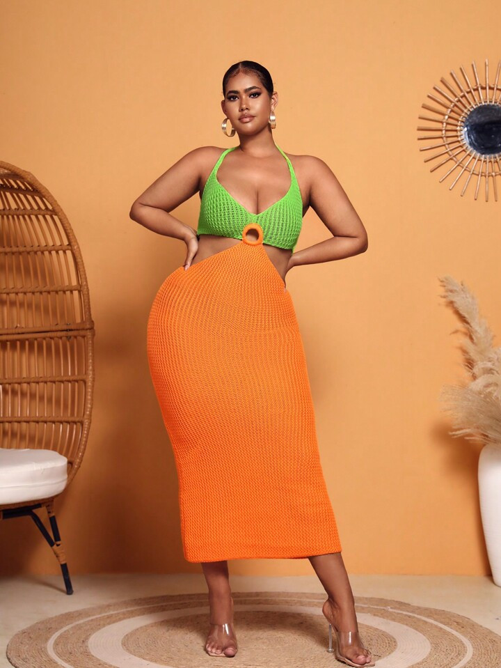 SHEIN SXY Plus Two Tone Cut Out Tie Backless Halter Bodycon Dress | SHEIN