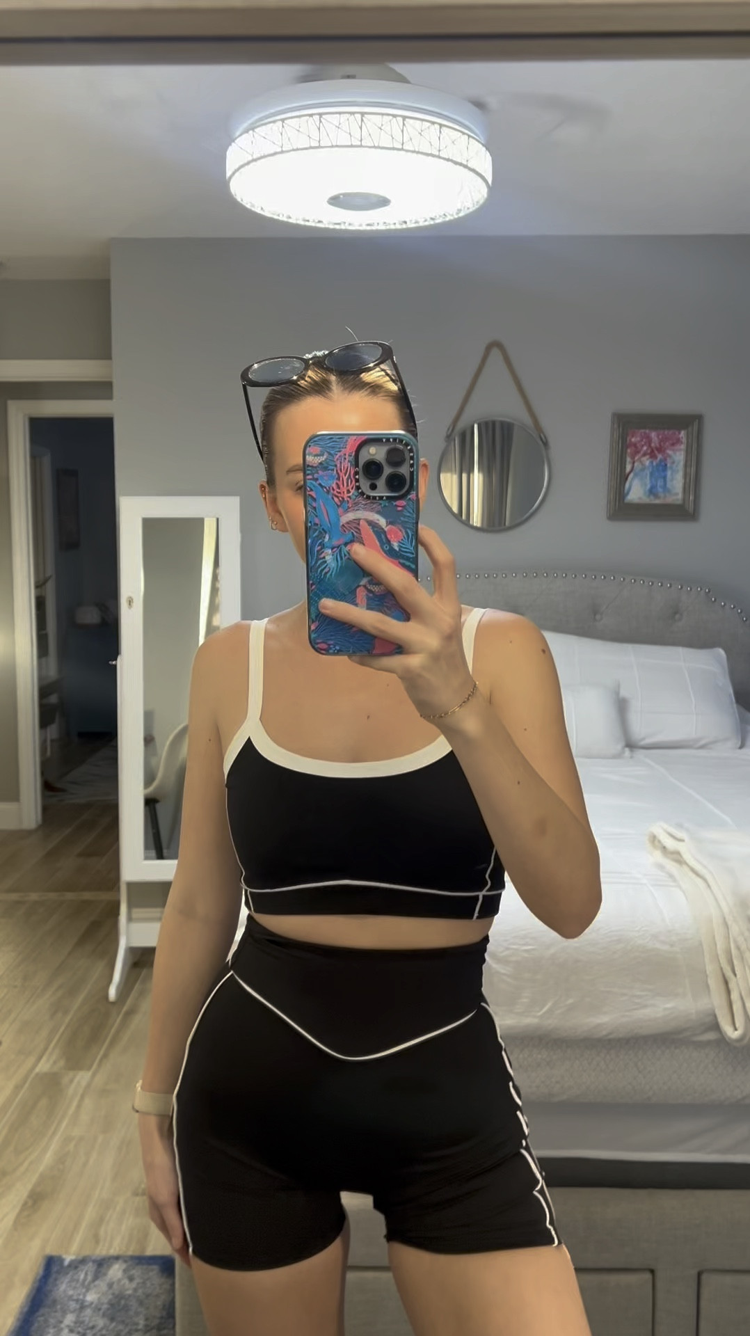 black and white workout set 🖤 size small in both pieces! use code “jarvis" for 20% off 

#LTKFindsUnder50 #LTKStyleTip #LTKActive