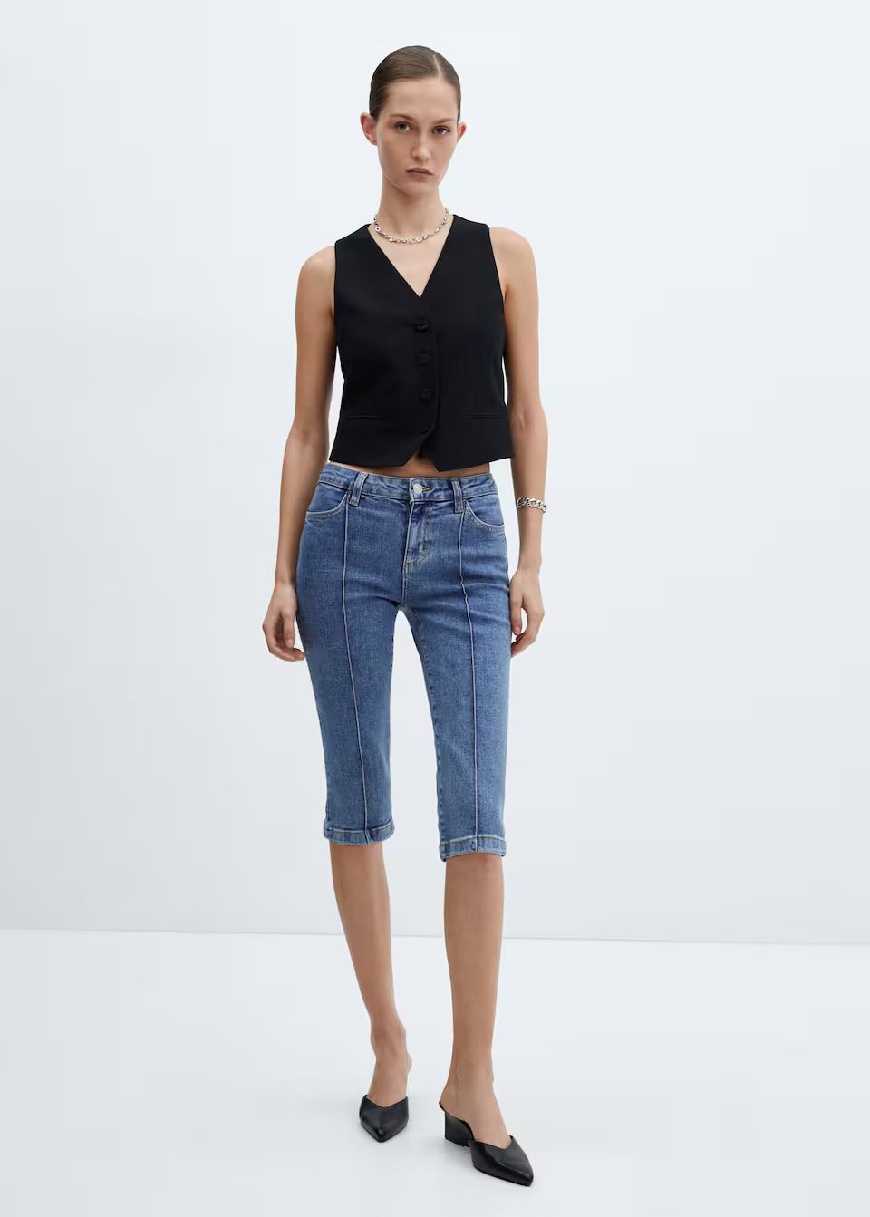 Capri jeans with decorative stitching -  Women | Mango USA | MANGO (US)