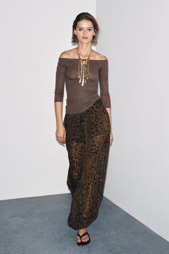 T-SHIRT MIT U-BOOT-AUSSCHNITT | Zara DE