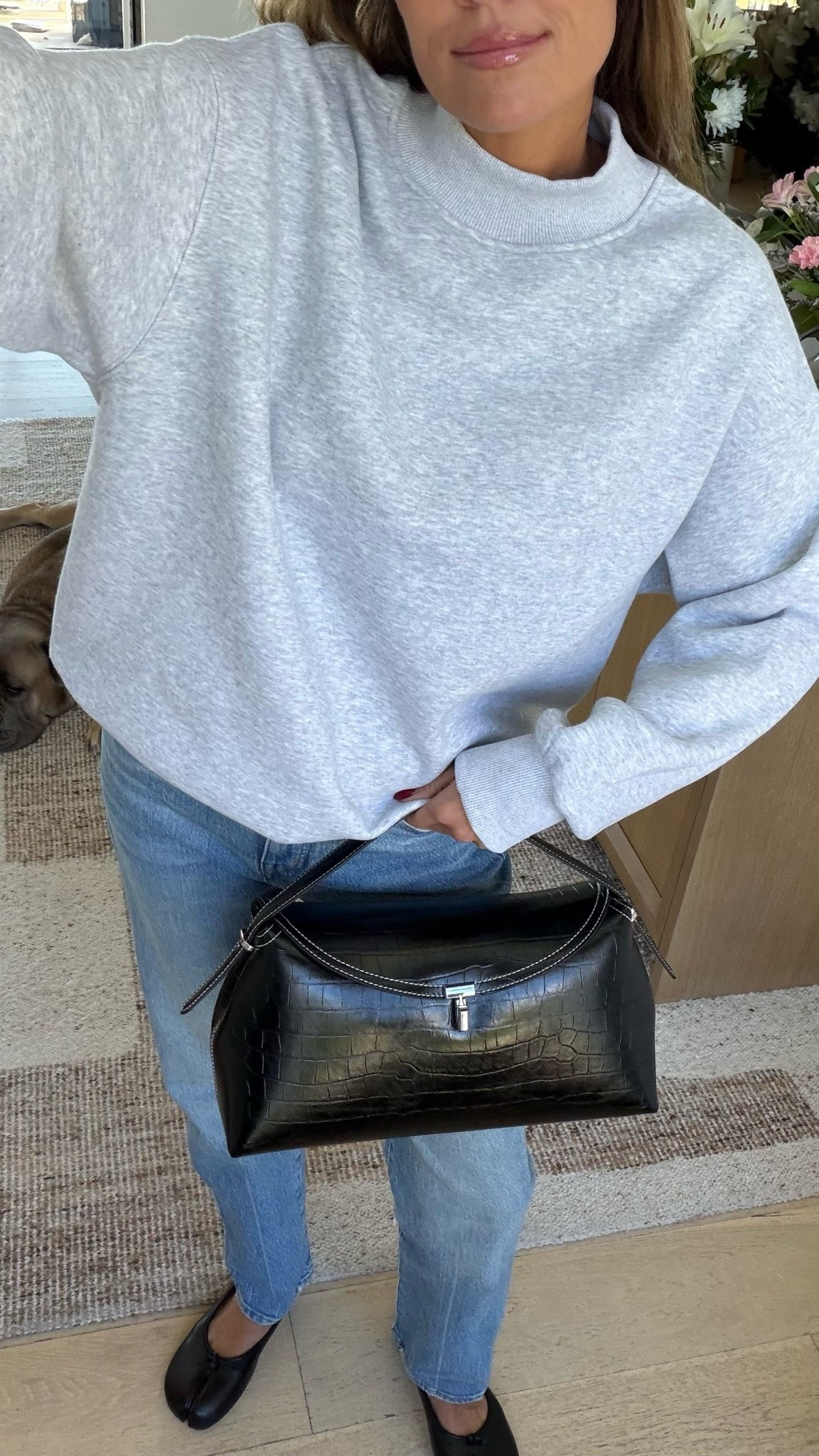 Fall outfit 〰️ obsessed with this mockneck sweatshirt from Amazon! 

Wearing size medium in sweatshirt 

Amazon fashion, fall outfit, Amazon purse, black flats

#LTKgrwm #LTKootd #LTKOver40