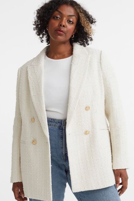 Winter white blazer ✨

#LTKunder100 #LTKworkwear #LTKSeasonal