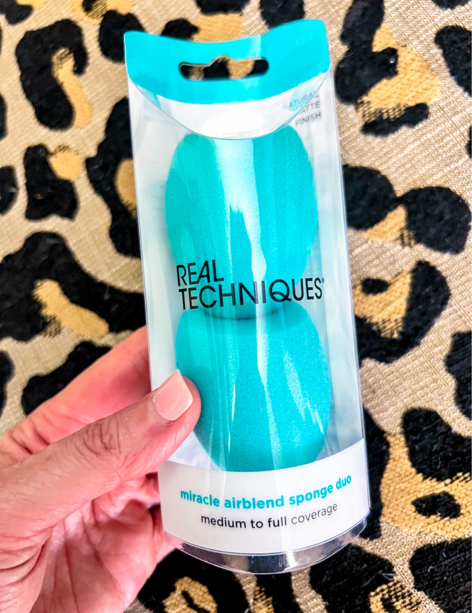 Airbrush finish!  Favorite foundation sponge.  

#LTKStyleTip #LTKBeauty