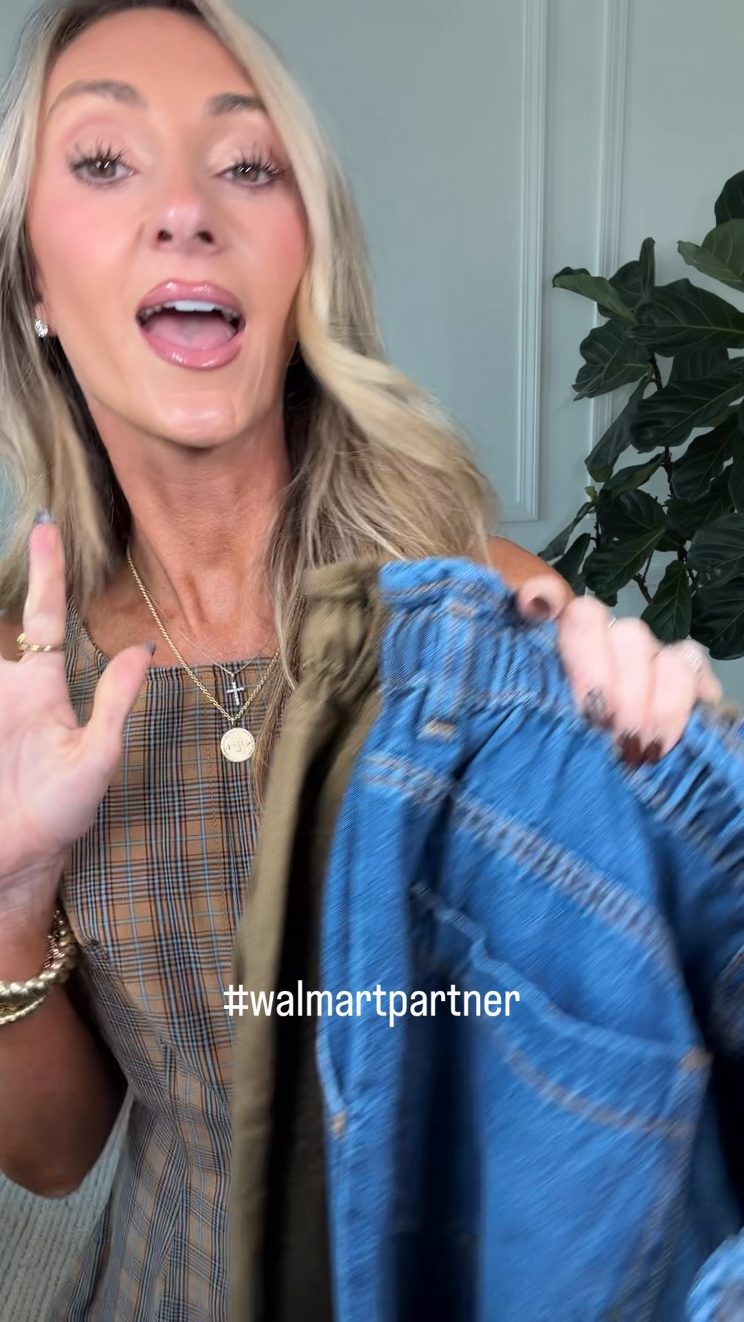 The cutest/most comfy jeans! Only $24! #walmartpartner #walmartstyle @Walmart @walmartstyle