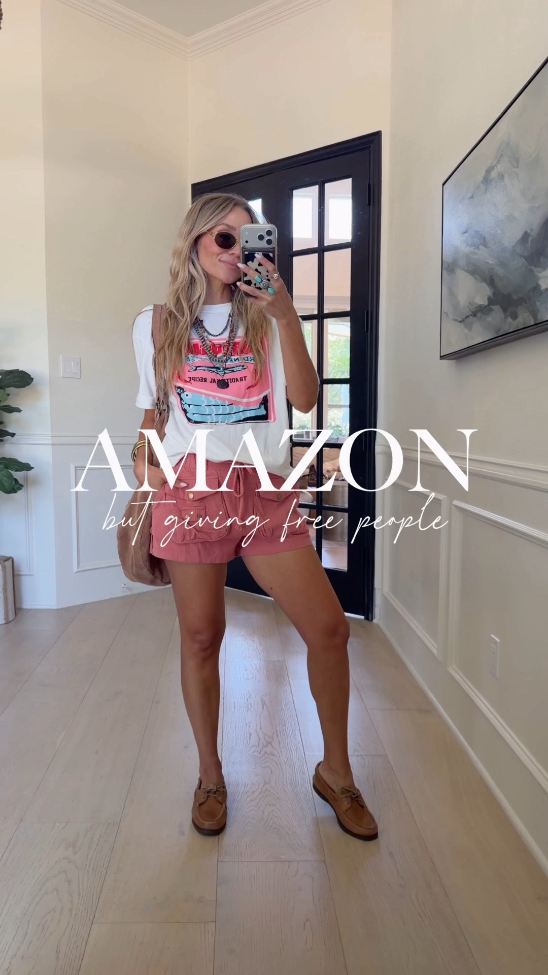 🤍 Free People inspired tees AND shorts! The red and blue tee is linked to the the blue and pink, so click to see both options 🫶🏼

Wearing my tts // small 

5’5” // 120 lbs