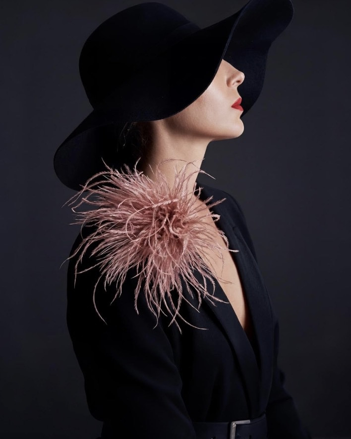 One statement accessory, endless styling options. This feather brooch set comes in a variety of colors so you can pair the perfect piece with any outfit, season, or mood. Whether you want soft neutrals or bold pops of color, these versatile pins add texture, drama, and a polished finish to your look. #FeatherBrooch #StatementBrooch #FashionAccessories #LuxuryAccessories

#LTKootd #LTKgrwm #LTKSaleAlert