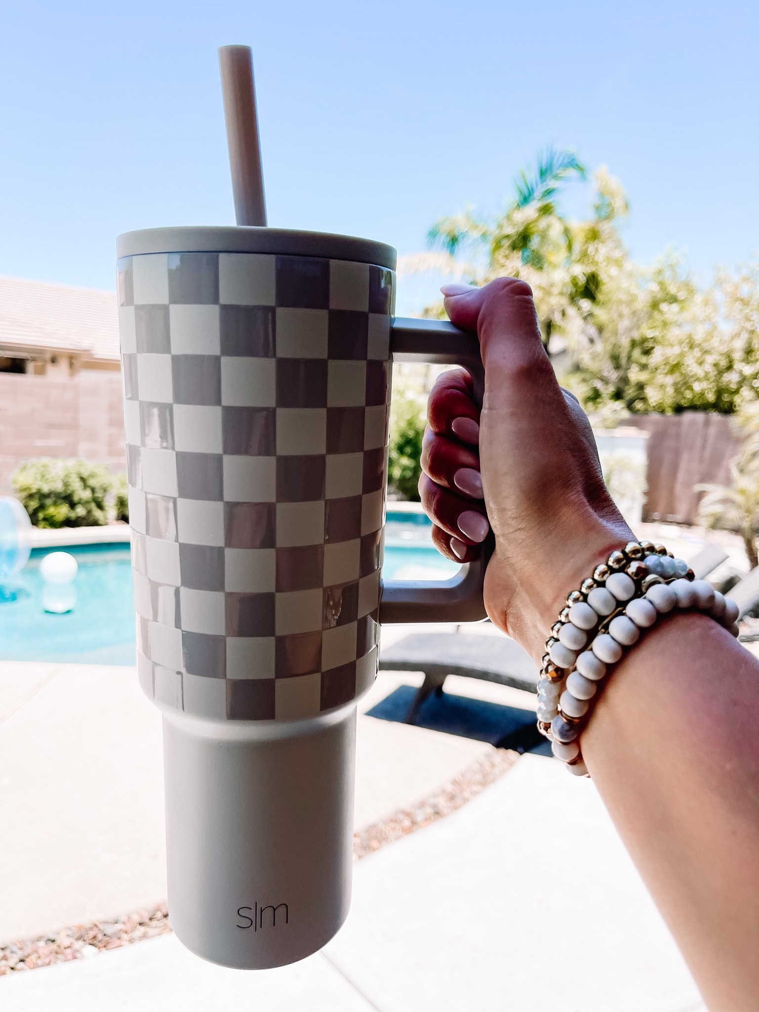 CUTEST checkered tumbler with handle! 40 oz and under $35! Solid color options are under $30! All linked below 💗

#LTKFind #LTKunder50 #LTKsalealert