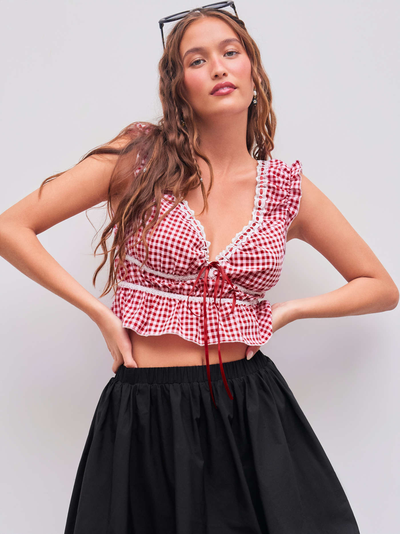 V-neck Gingham Knotted Sleeveless Blouse For Daily Casual | Cider