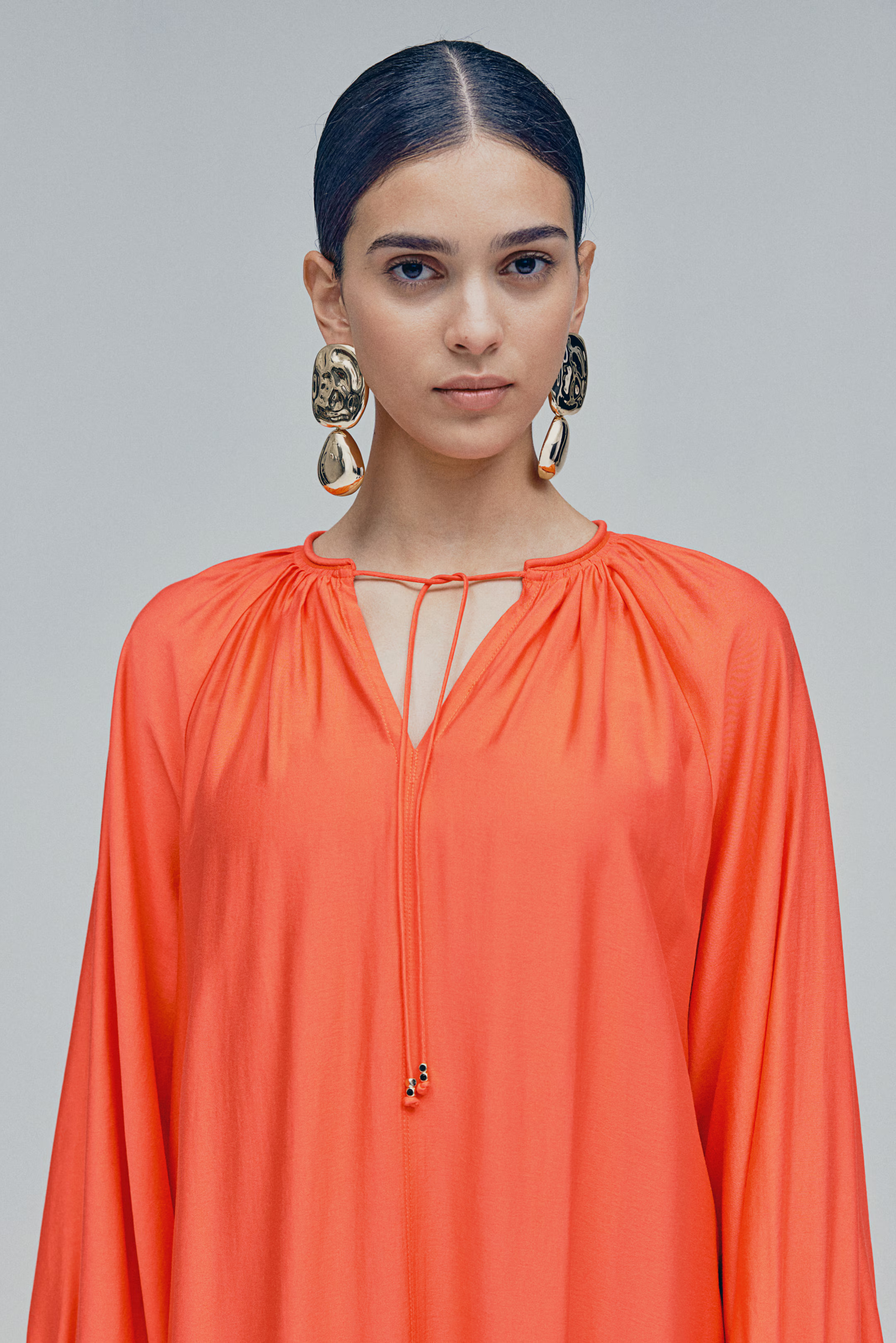 Balloon-sleeved dress | H&M (UK, MY, IN, SG, PH, TW, HK)