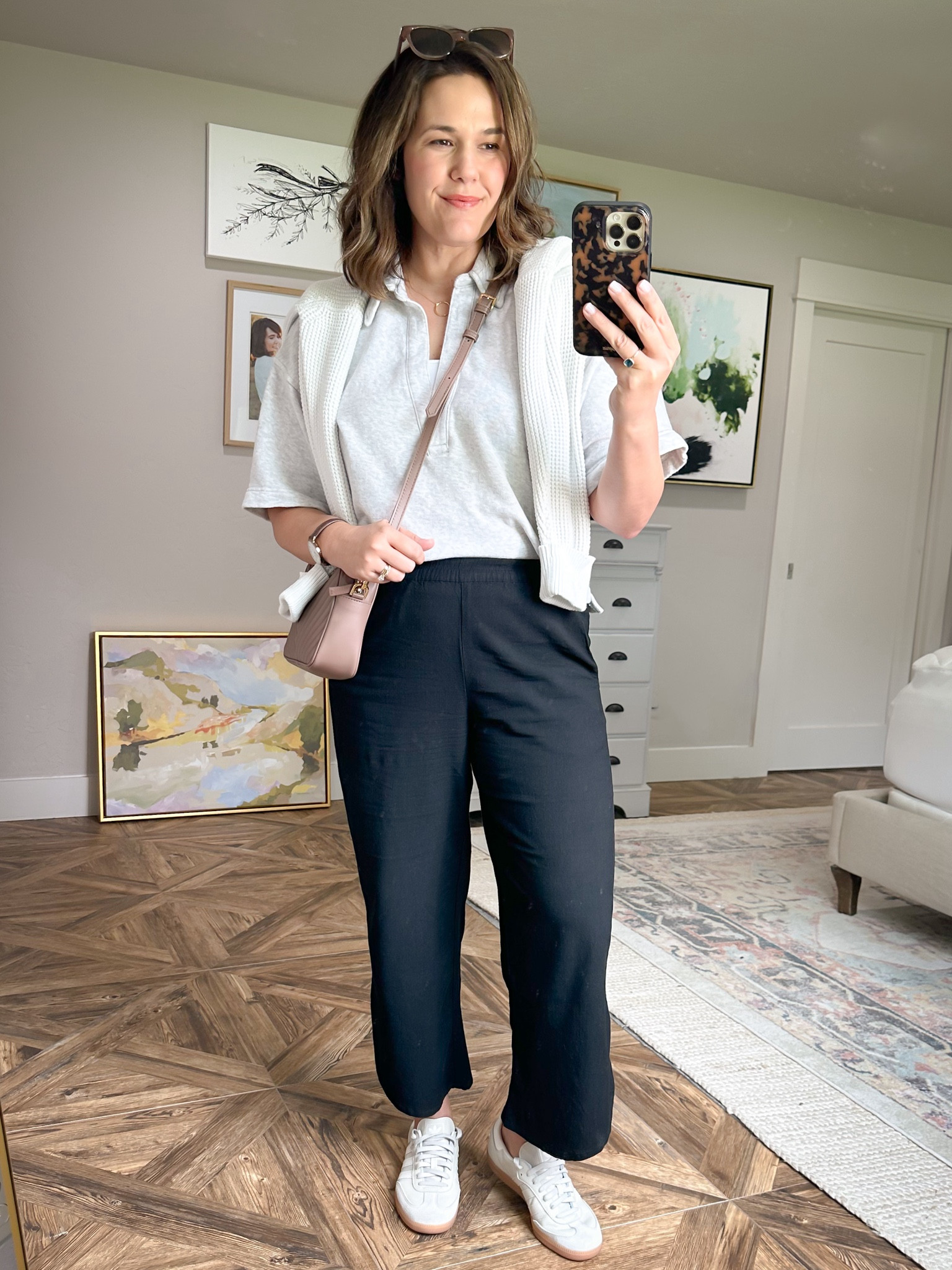 These wide leg crop pants are a closet staple. I’m wearing a size medium so I would suggest going with your smaller size. 



Classic style, wide leg cropped pants, casual style, casual outfit ideas, marine layer style, preppy style, classic preppy style, classic ootd, classic outfit ideas, classic outfit inspo, casual outfits for moms, casual outfit inspo, J.Crew style, Madewell style, adidas sambas, Quince purse, weekend outfit ideaas


#LTKFindsUnder100 #LTKMidsize #LTKOver40