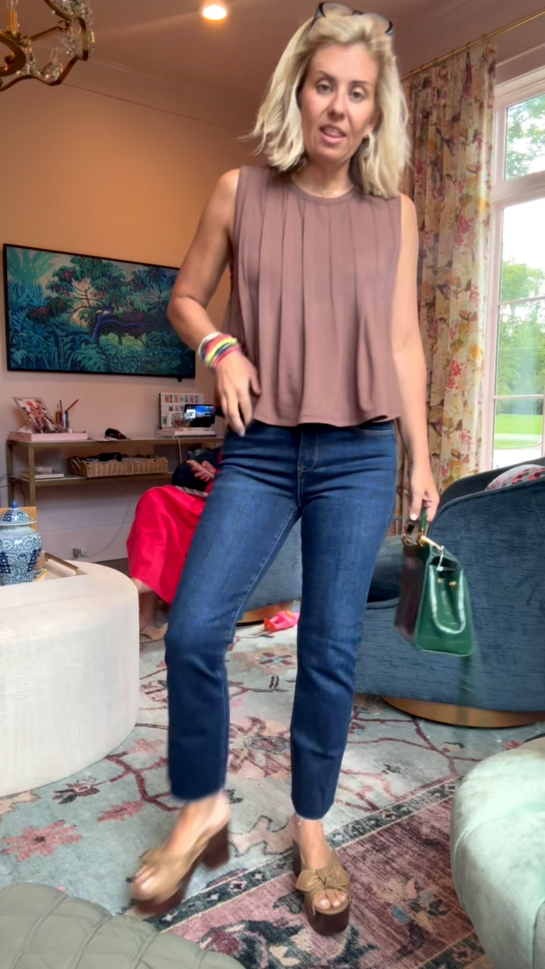 Let’s talk about a season-less denim that is super affordable! Sharing a few of my favorite jeans! Oh and this new top is a YES! 
Top - small
Jeans - 26
Shoes - 8 

*Use code FP25 for 25% off orders of $150+ on the Fall Preview Collection. Valid 8/3-8/9

#LTKOver40 #LTKstorytime #LTKdayinmylife
