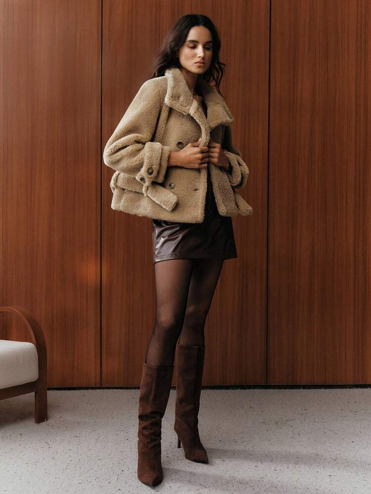 Anewsta Damen Herbst/Winter Kurze Flauschige Teddy Fleece Doppelreiher Jacke, Kunstfell Mantel Für Alltag, Ausgehen, Elegant, Schick, Formell | SHEIN