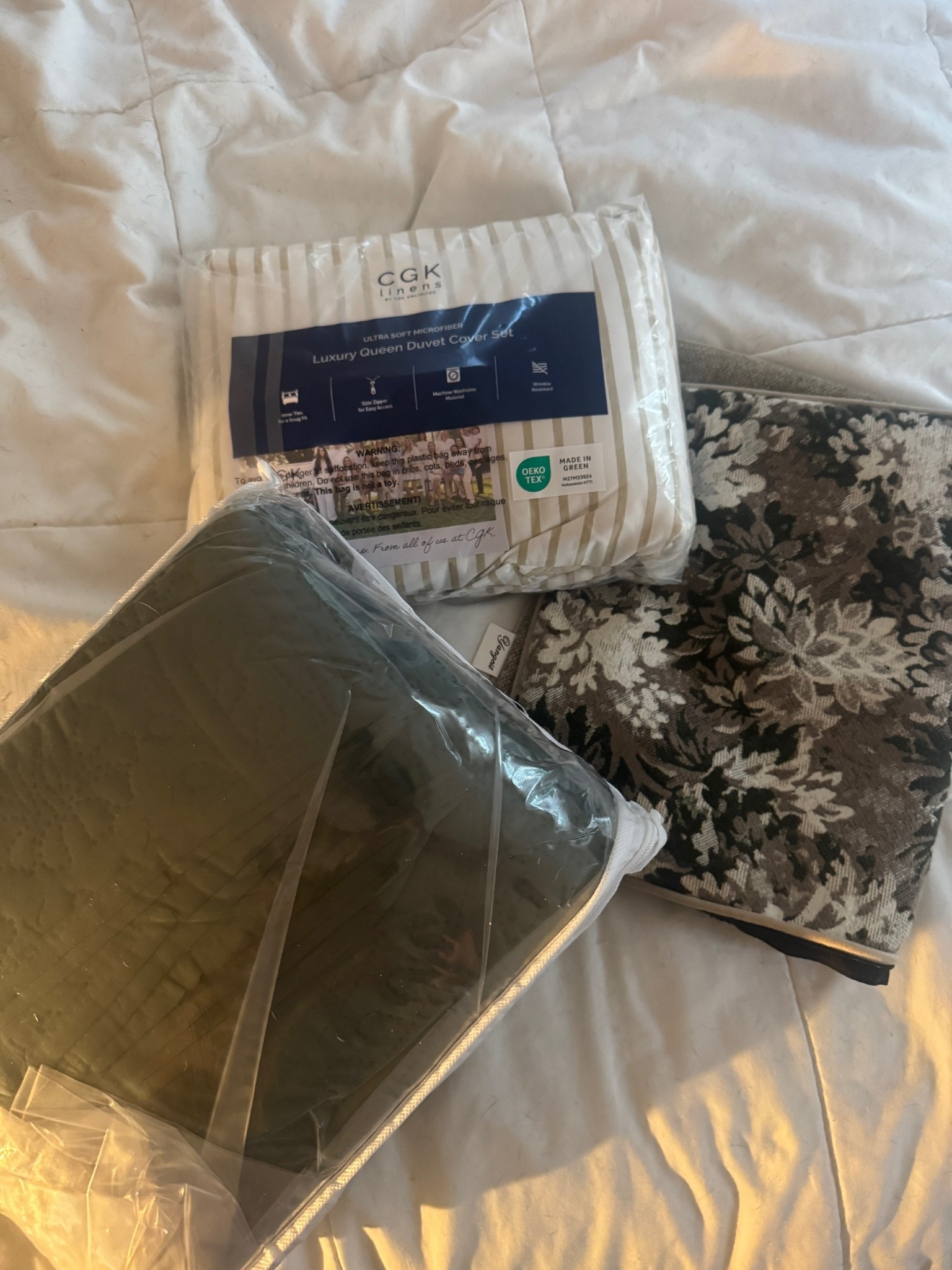 The first pieces of my bedroom refresh are officially here. 🤎🌿

I’ve been slowly pulling together a cozy, layered bedroom with lots of texture, timeless patterns, and that collected, heritage feel I love. These are the first three pieces to arrive:
• Olive quilt
• Vintage-inspired floral pillow cover
• Beige striped duvet cover

Now comes the fun part—putting it all together. Stay tuned for the finished reveal. ✨

Everything is linked if you’re building your own cozy bedroom.

Bedroom Refresh Begins | Cozy Neutral Bedding Finds

bedroom refresh, bedding makeover, cozy bedroom, bedroom decor, olive quilt, striped duvet cover, floral pillow, cottage bedroom, modern heritage style, neutral bedroom, Amazon home finds, cozy home decor, bedroom inspiration

#LTKHome #LTKFinds #BedroomRefresh #HomeDecor #CozyHome #BedroomInspo #AmazonHome #NeutralHome #CottageStyle #ModernHeritage

#LTKstorytime #LTKHome