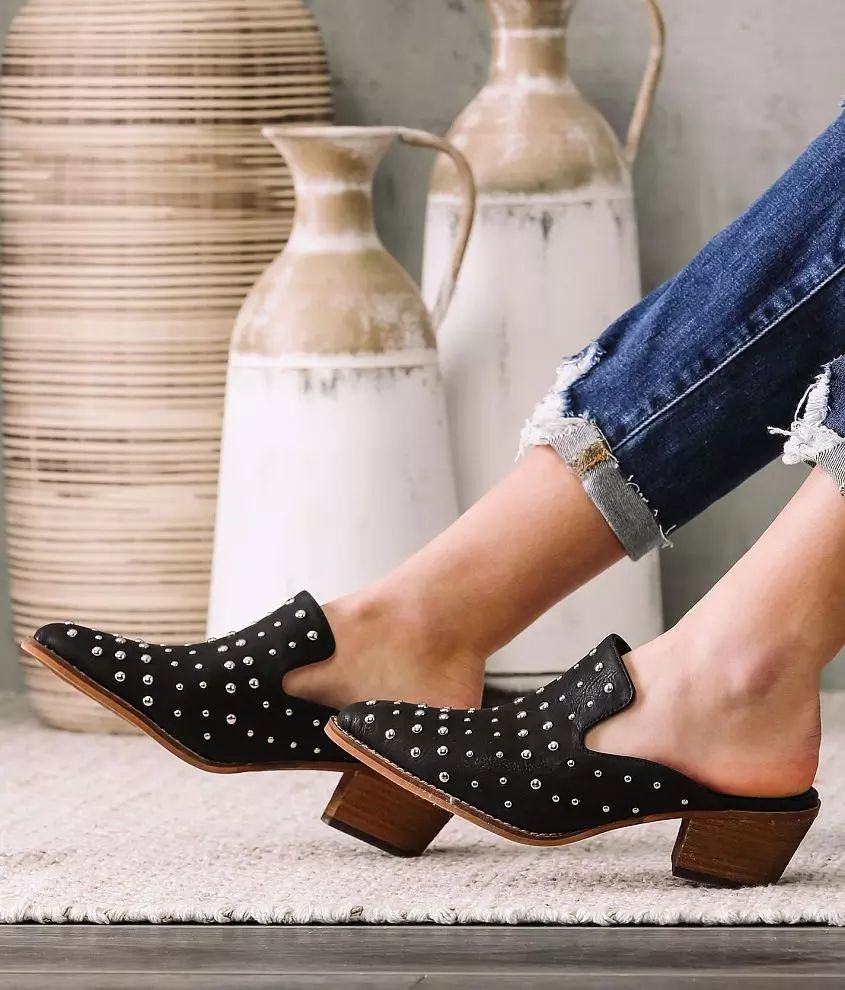 ARider Cara Studded Mule Shoe | Buckle