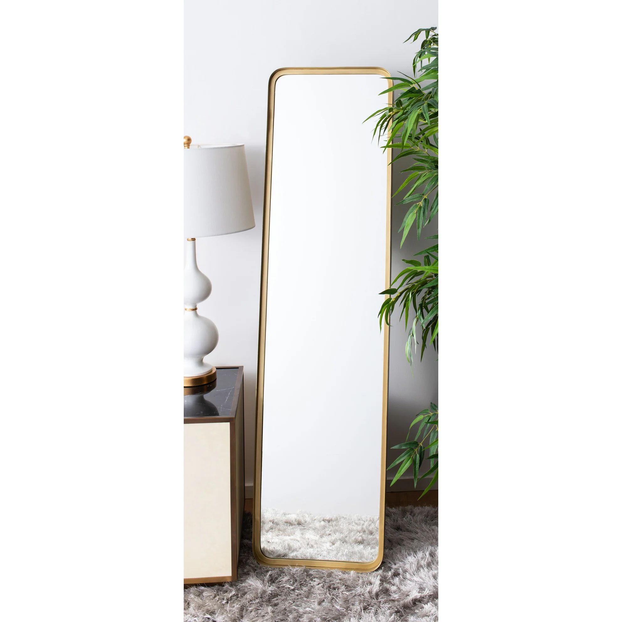 SAFAVIEH Lerna 18-inch Brass Vertical Rectangular Standing Mirror - 16" W x 18" L x 61" H | Bed Bath & Beyond